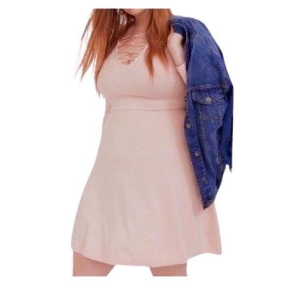 torrid Dresses & Skirts - Torrid Long Sleeve Criss Cross V-Neck Peach Knit Sweater Dress Size 10 (00)
